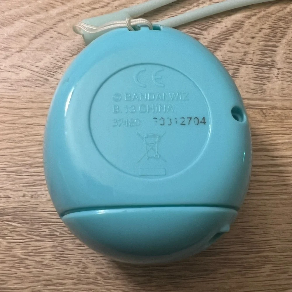 Tamagotchi Friends Blue/White/Stars RARE!!